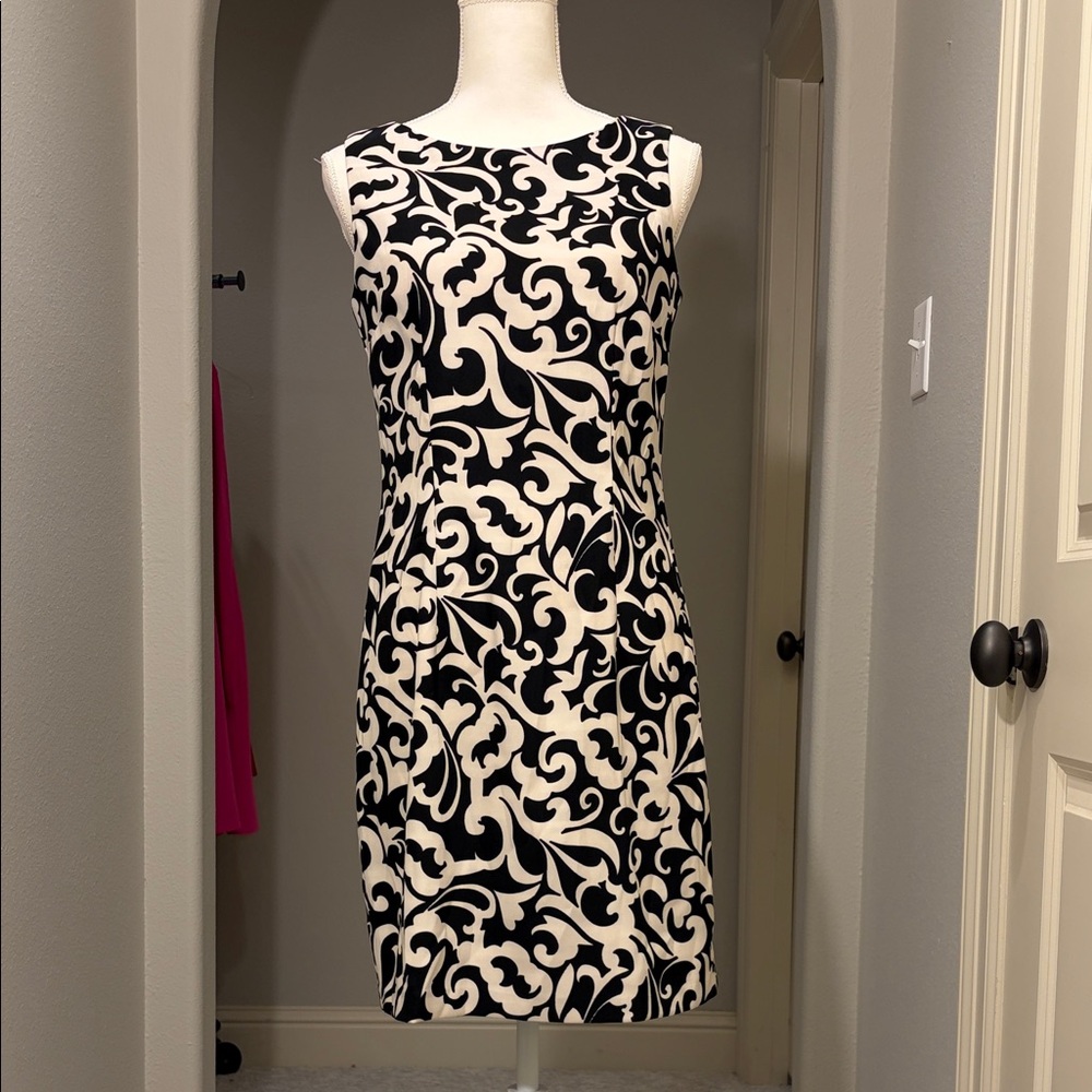 I.N. Studio Black and Cream Patterned Mini Dress
